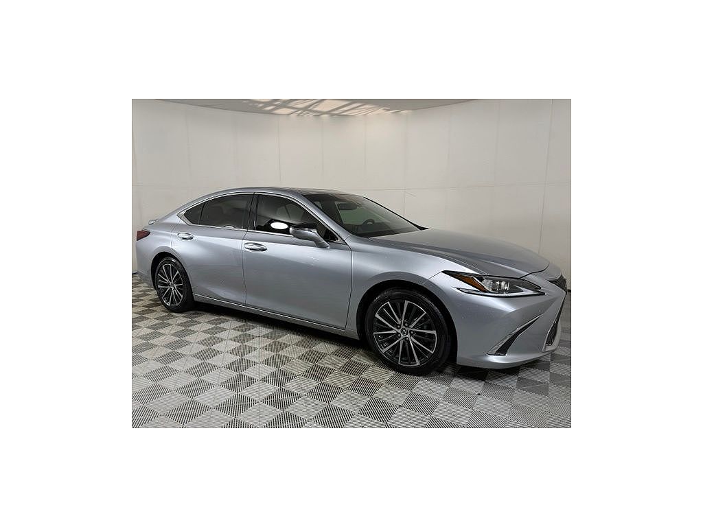 2025 LEXUS ES 300h 300h F SPORT Design