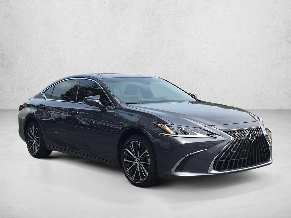 2025 LEXUS ES 300h 300h F SPORT Design