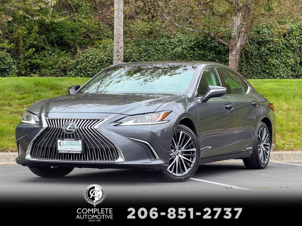 2022 Lexus ES 300h