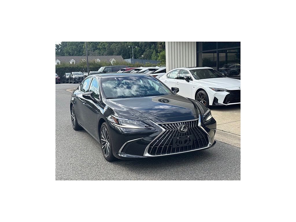 2025 Lexus ES 300h F SPORT Design