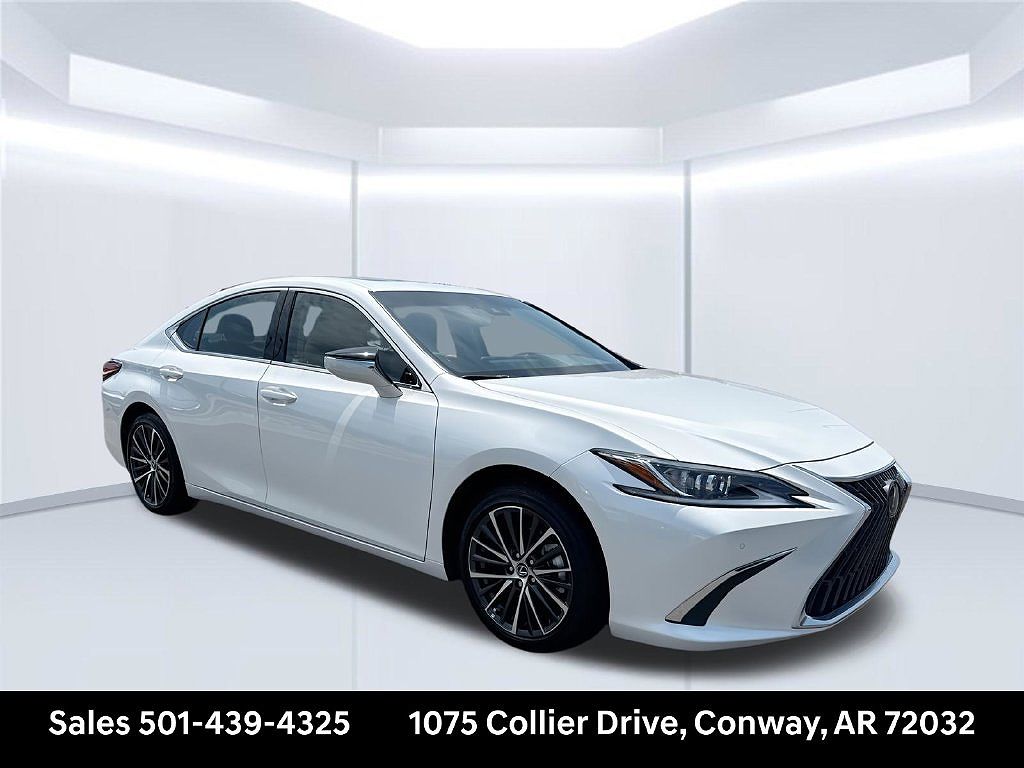 2025 Lexus ES 300h F SPORT Design
