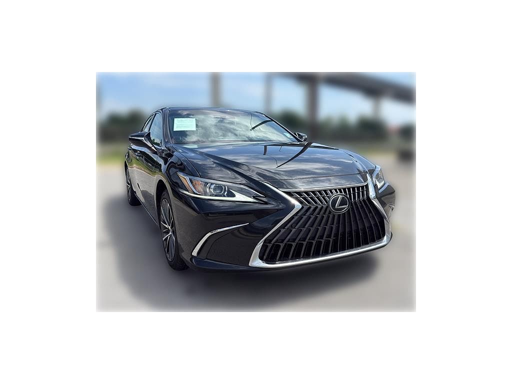 2022 Lexus ES