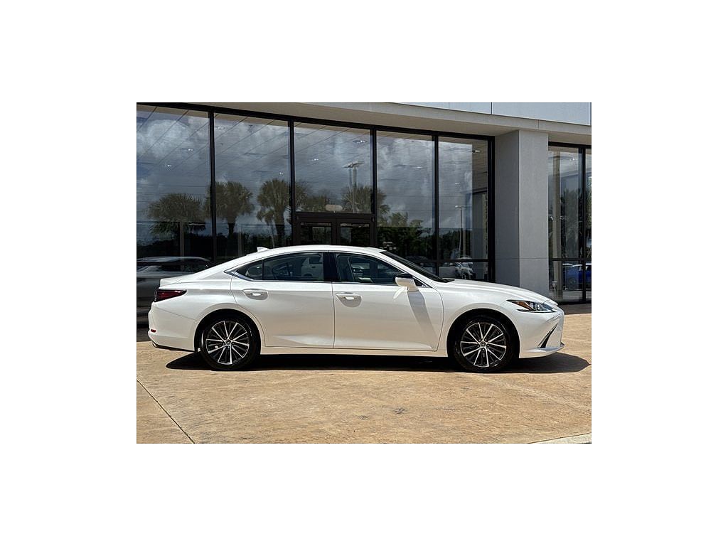 2025 Lexus ES 350