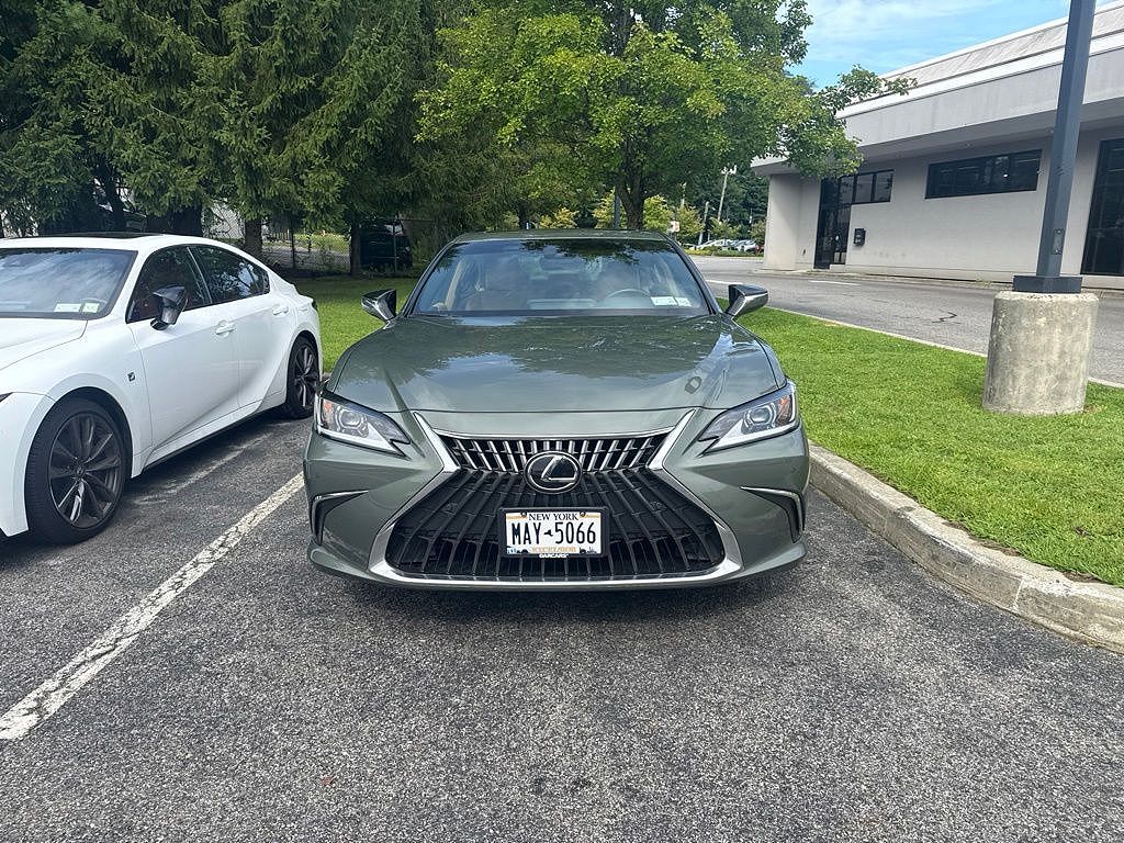 2025 Lexus ES 350