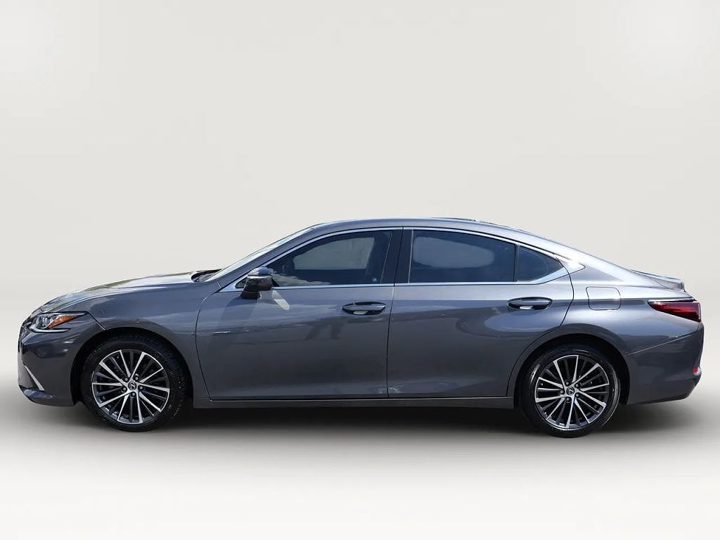 2022 Lexus ES
