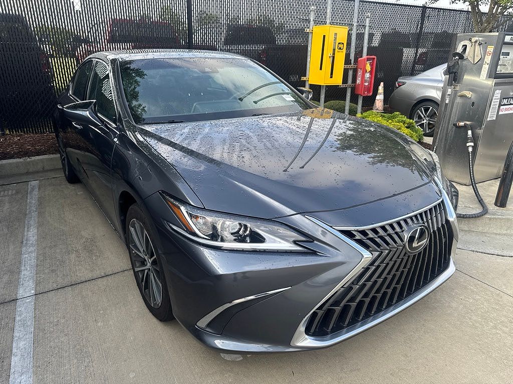 2022 Lexus ES
