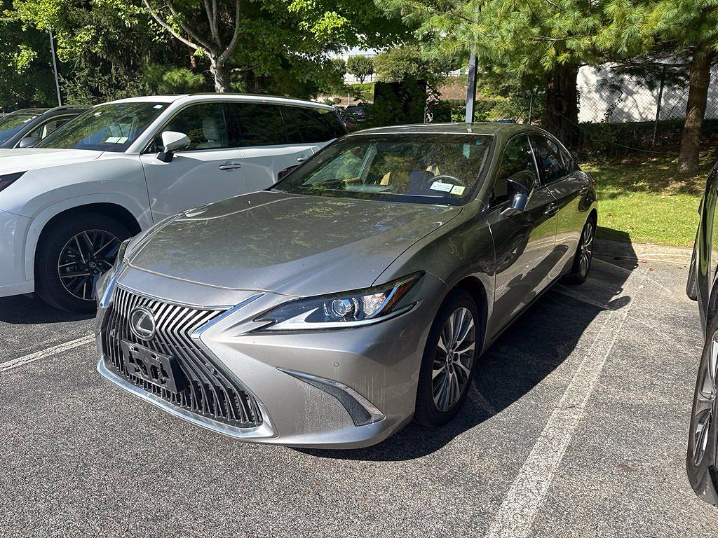 2021 Lexus ES 350