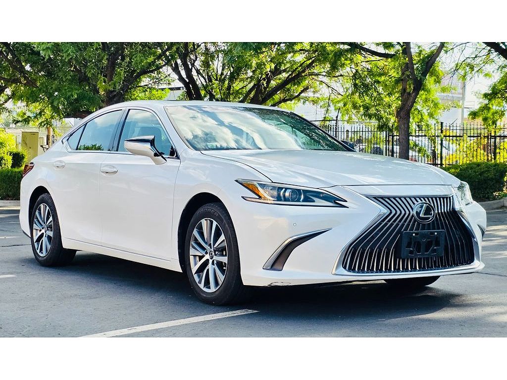 2020 Lexus ES