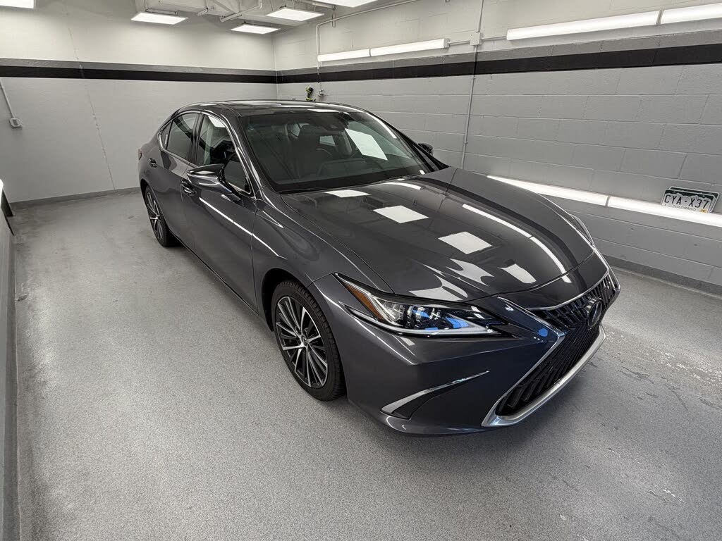 2022 Lexus ES