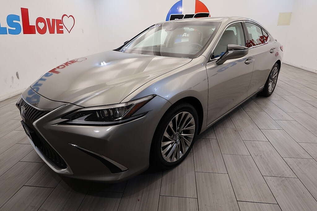 2020 Lexus ES 300h Luxury