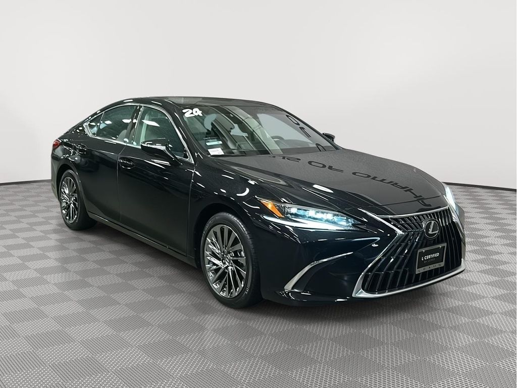 2024 Lexus ES 300h Ultra Luxury