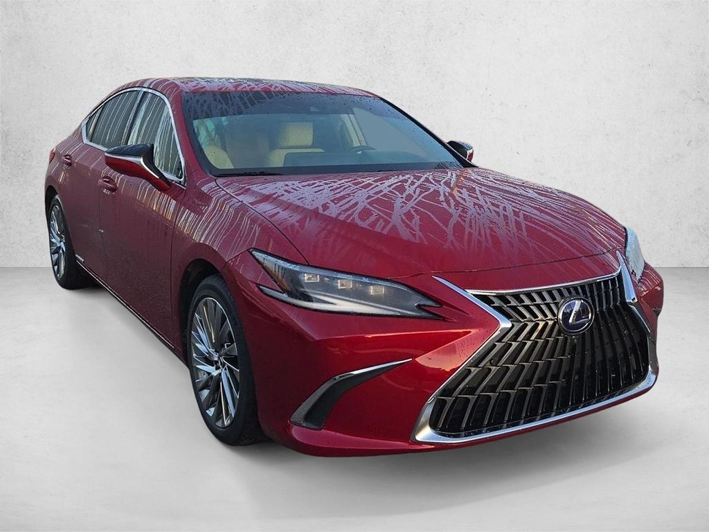 2022 LEXUS ES 300h Ultra Luxury