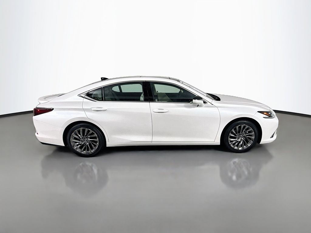 2025 Lexus ES 350 Ultra Luxury