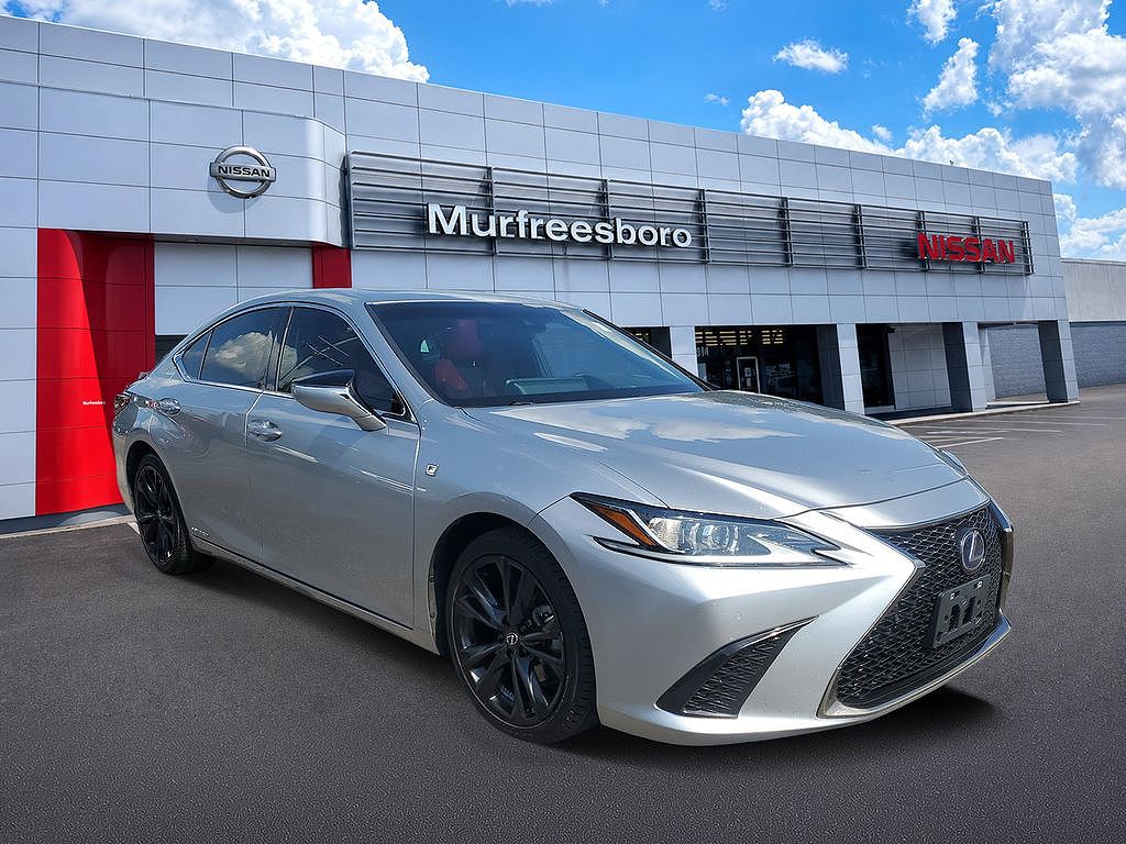 2022 LEXUS ES 300h F SPORT