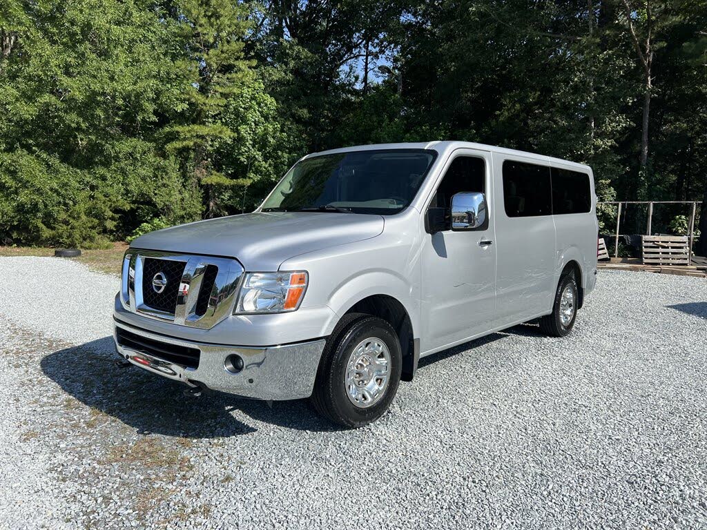 2016 Nissan NV Passenger 3500 SL
