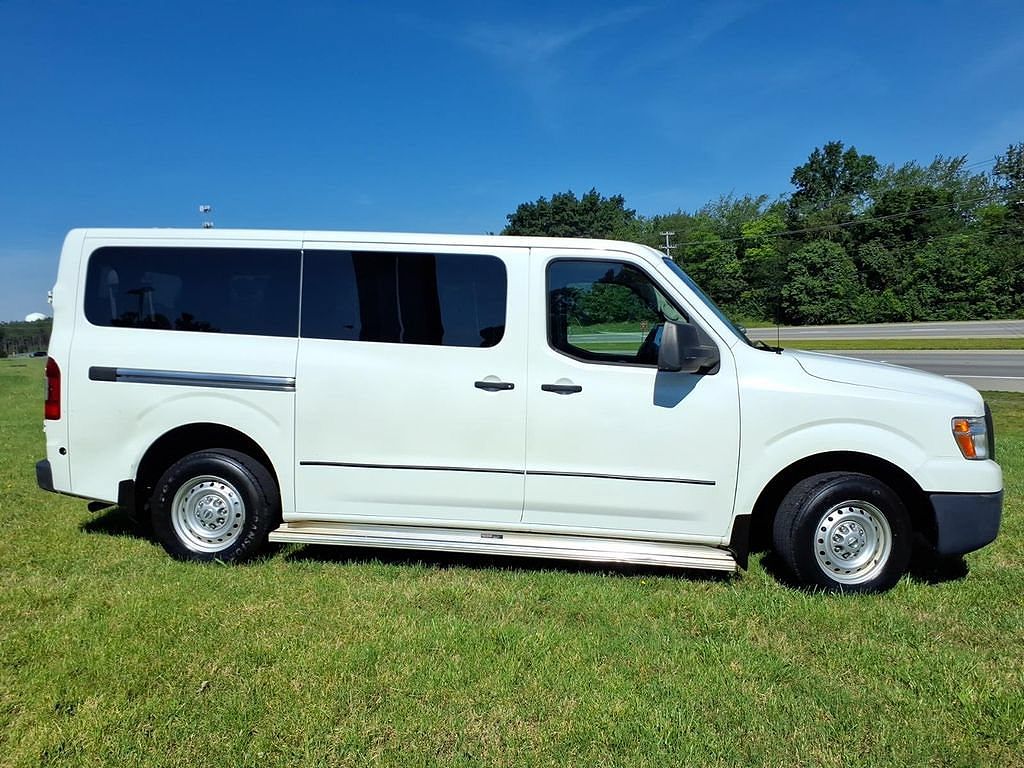 2017 Nissan NV 3500 SV
