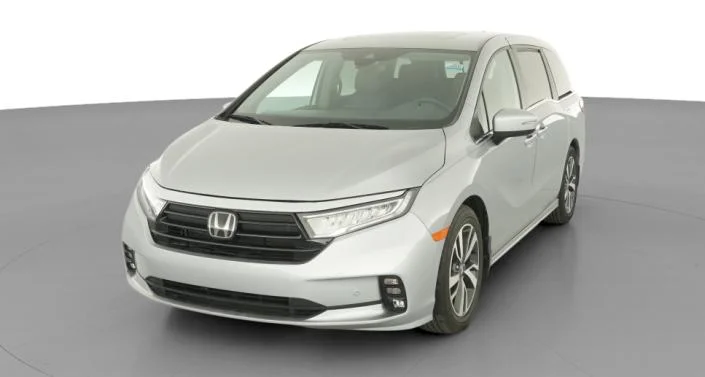 2023 Touring in Silver, 13,917 miles for sale in Columbus, OH
