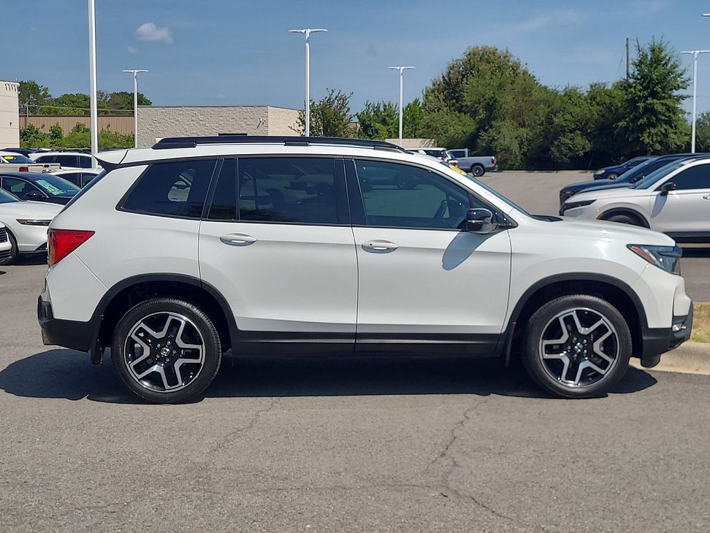 2023 Honda Passport Elite