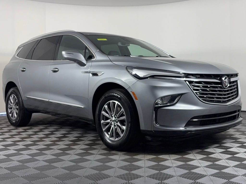 2024 Buick Enclave Essence