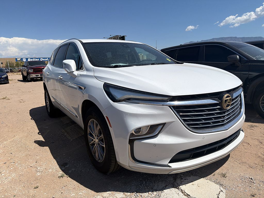 2022 Buick Enclave Essence
