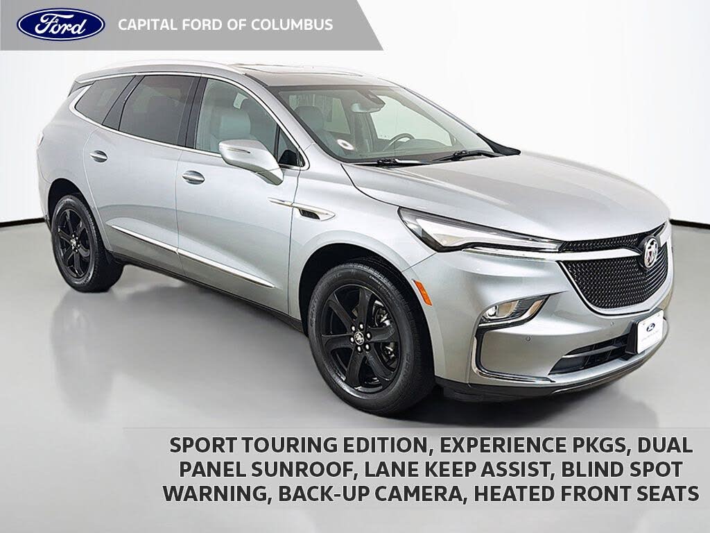 2023 Buick Enclave Essence