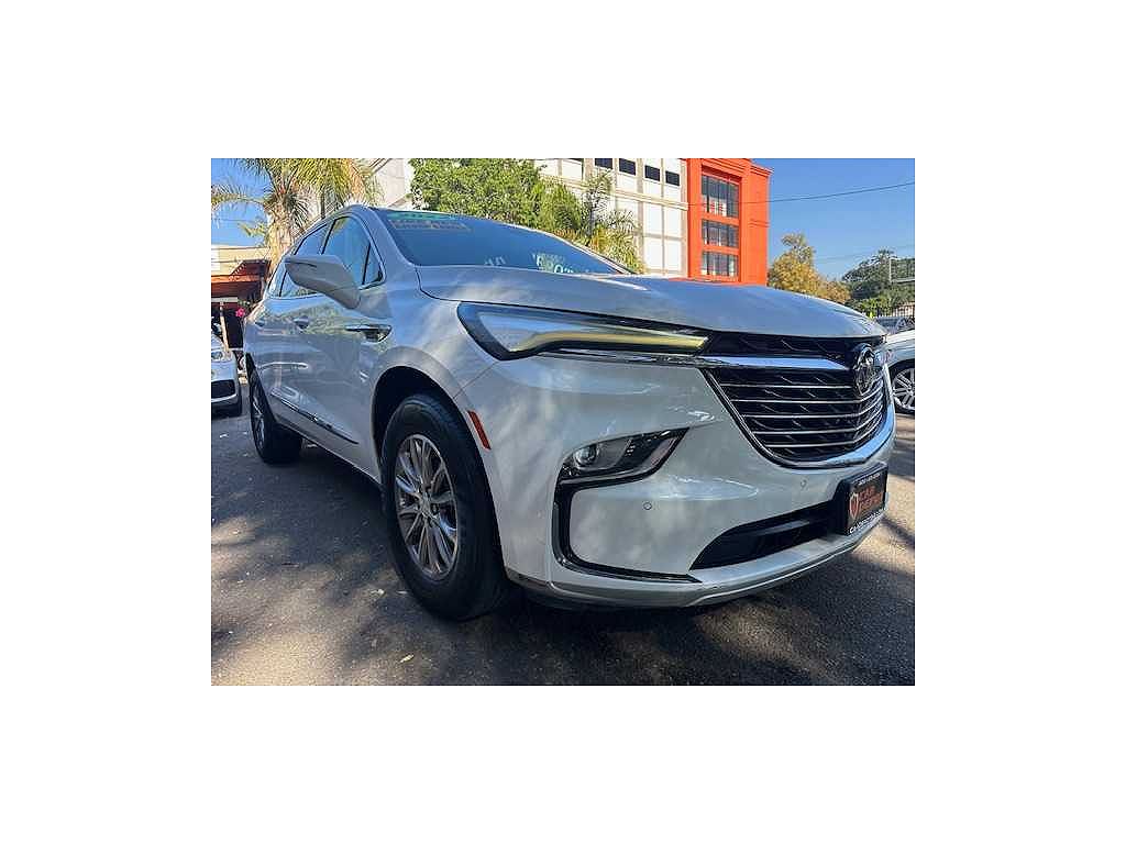2022 Buick Enclave Essence