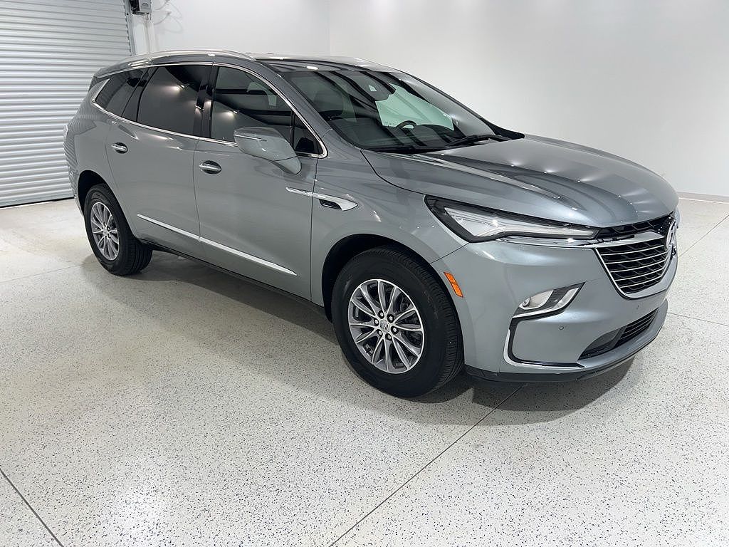 2024 Buick Enclave Essence