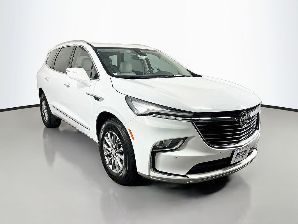2022 Buick Enclave Essence