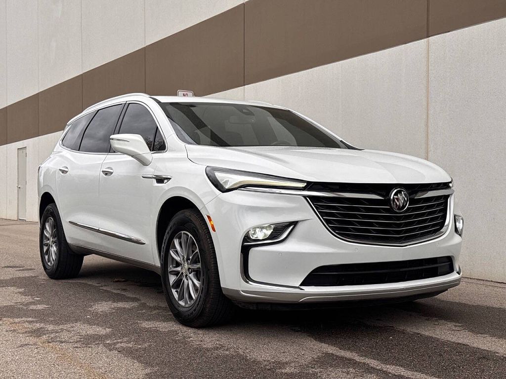2022 Buick Enclave Essence