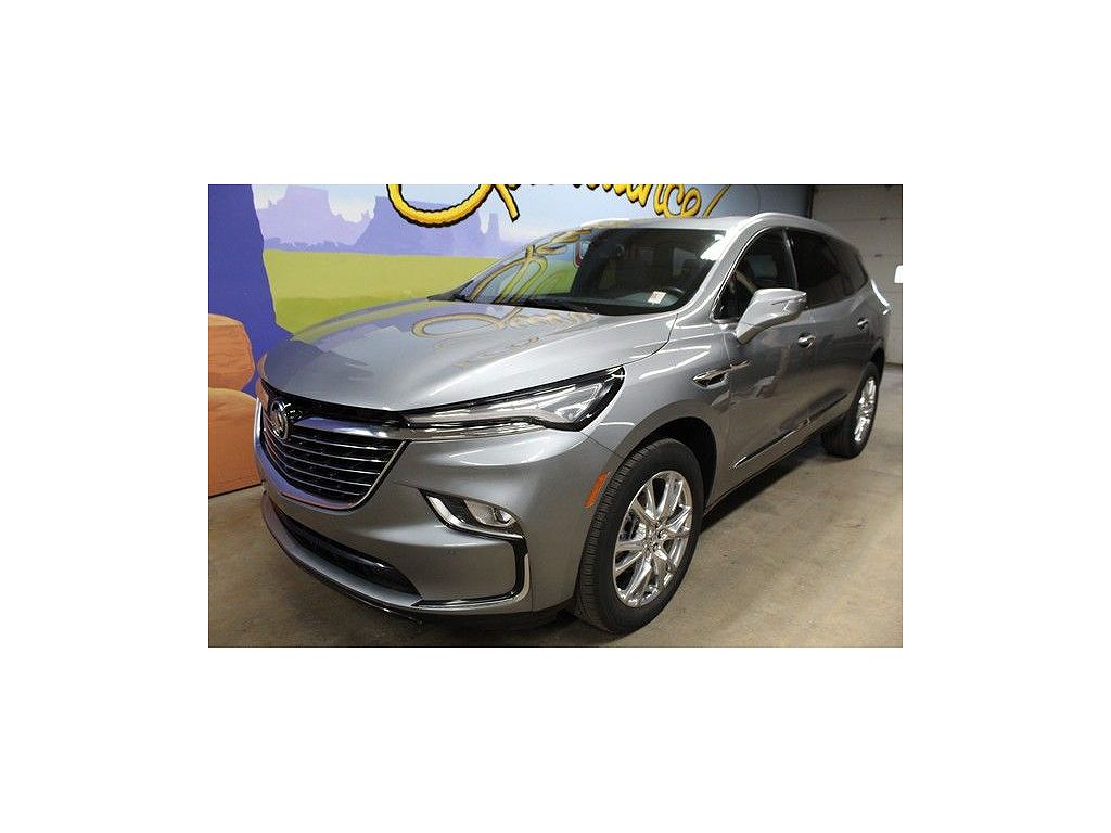 2023 Buick Enclave Essence