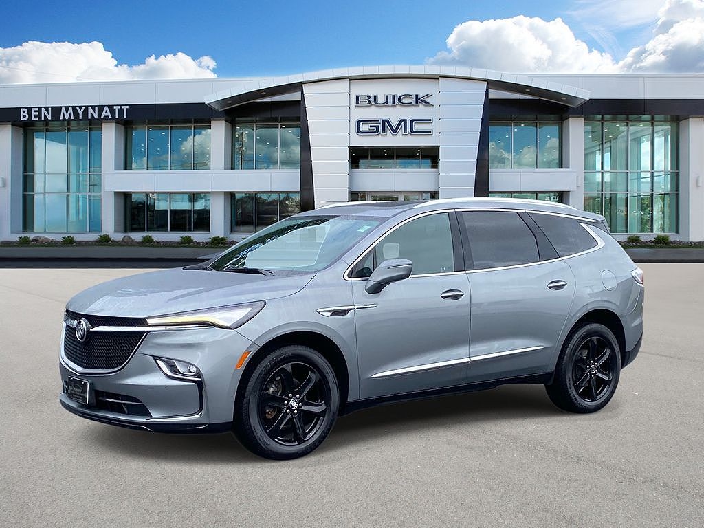 2023 Buick Enclave Essence