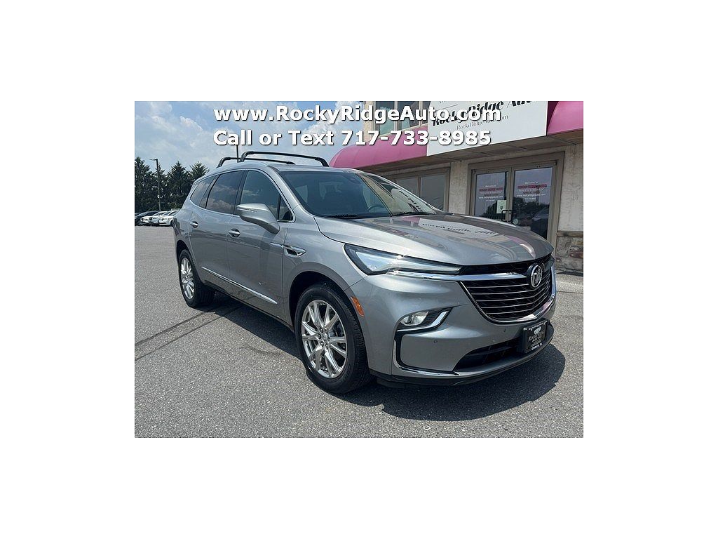 2023 Buick Enclave Essence