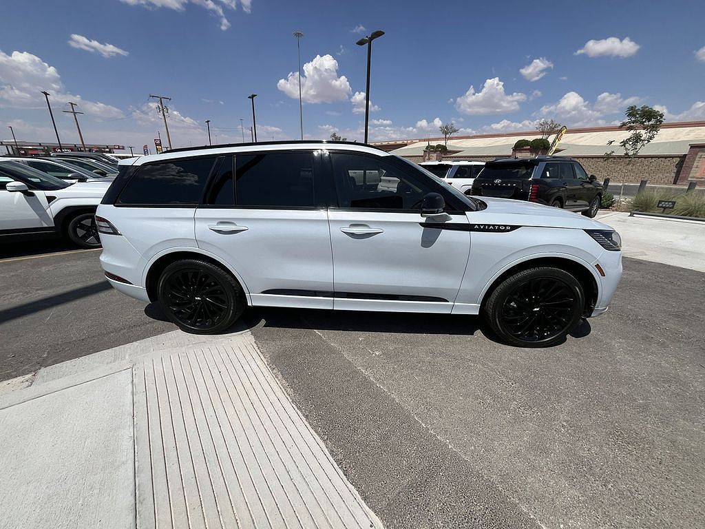 2025 Lincoln Aviator Reserve