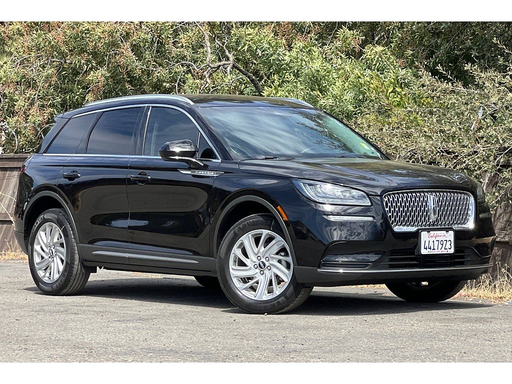 2022 Lincoln Corsair Standard