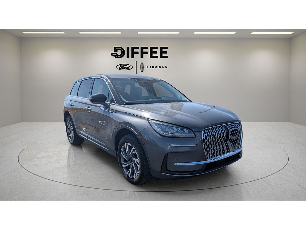 2023 Lincoln Corsair Standard