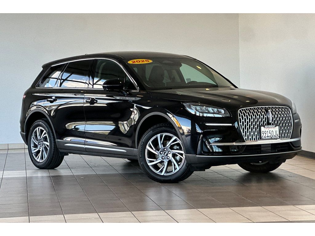 2025 Lincoln Corsair Premiere
