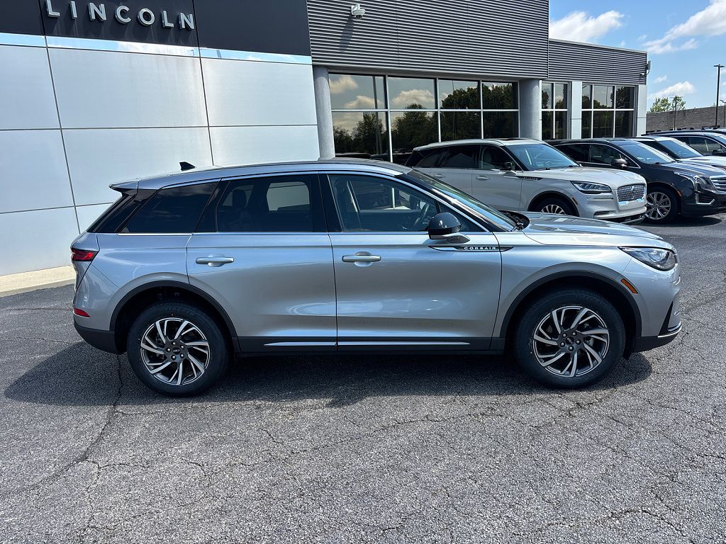 2024 Lincoln Corsair Premiere