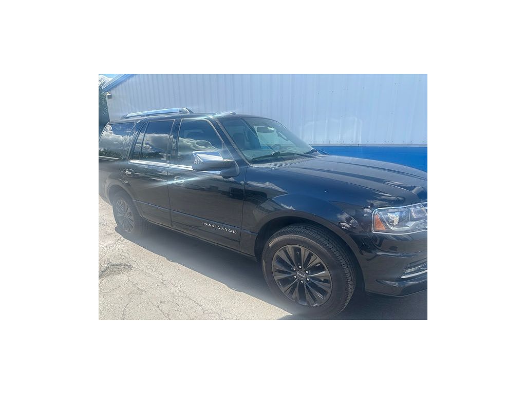 2017 Lincoln Navigator Select