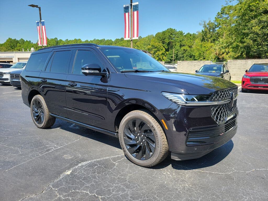 2027 Lincoln Navigator Reserve