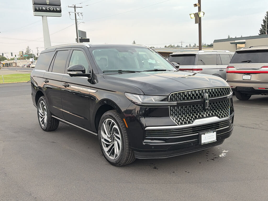 2027 Lincoln Navigator Reserve