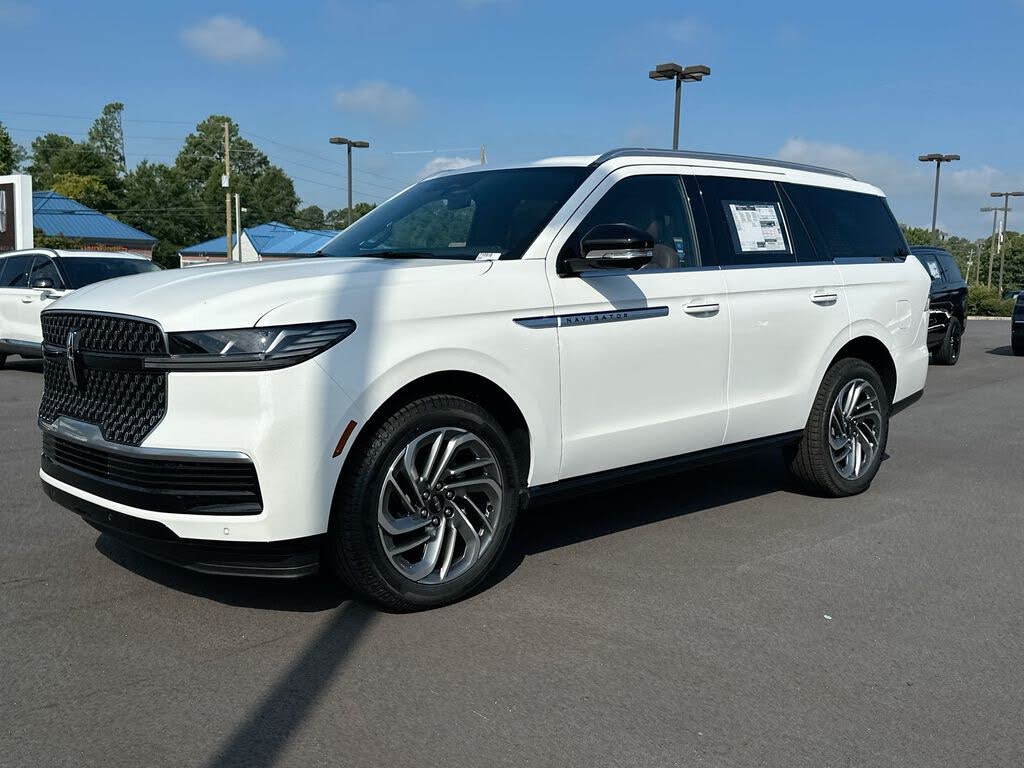 2027 Lincoln Navigator Reserve