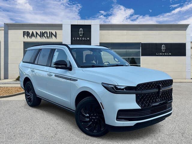 2027 Lincoln Navigator Reserve