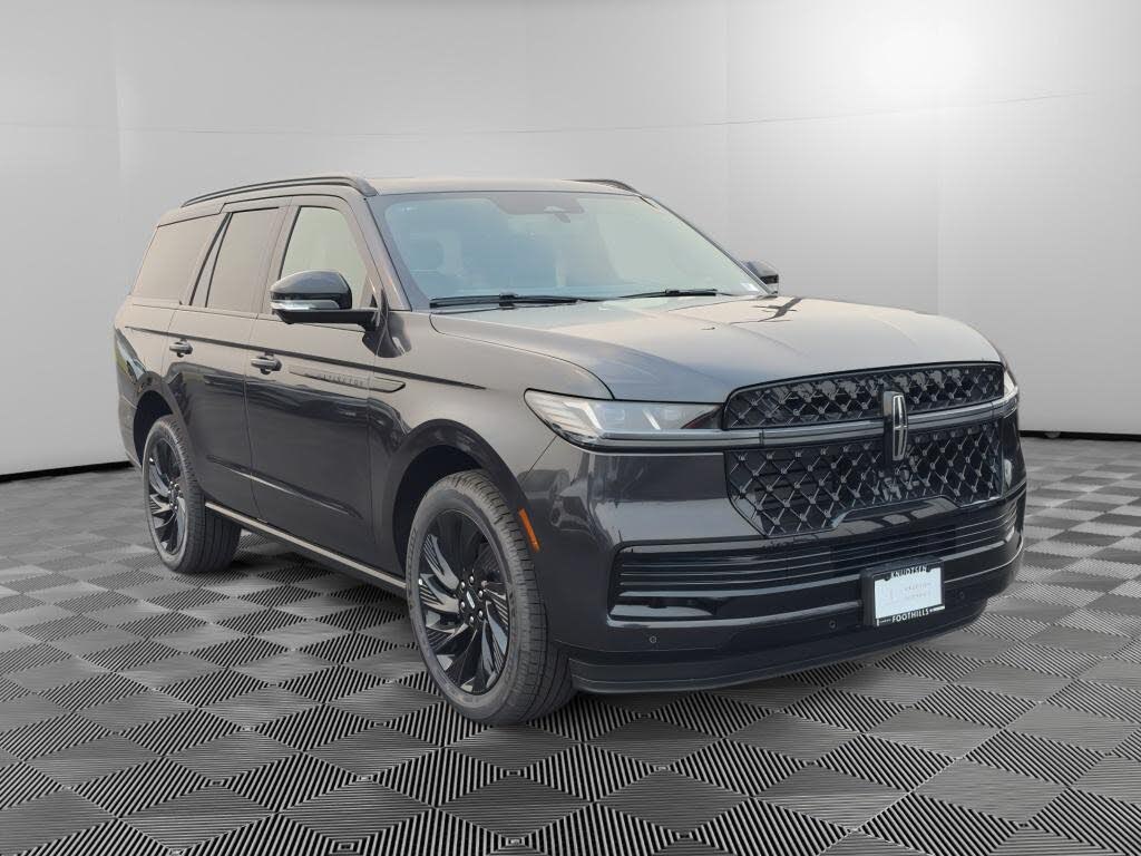2027 Lincoln Navigator Reserve
