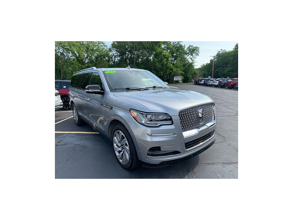 2023 Lincoln Navigator L L Reserve