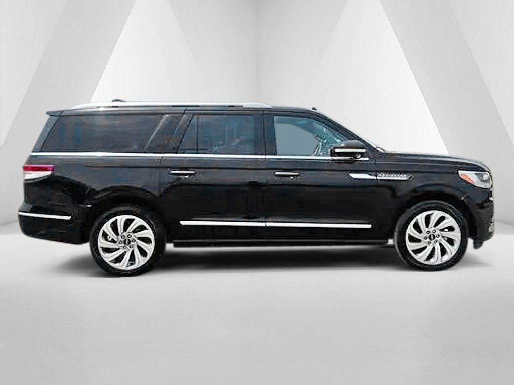 2023 Lincoln Navigator L L Reserve
