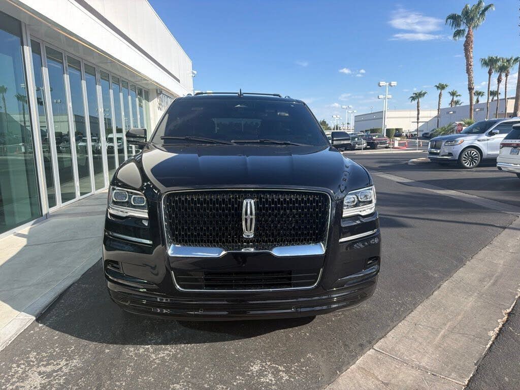 2023 Lincoln Navigator L Reserve