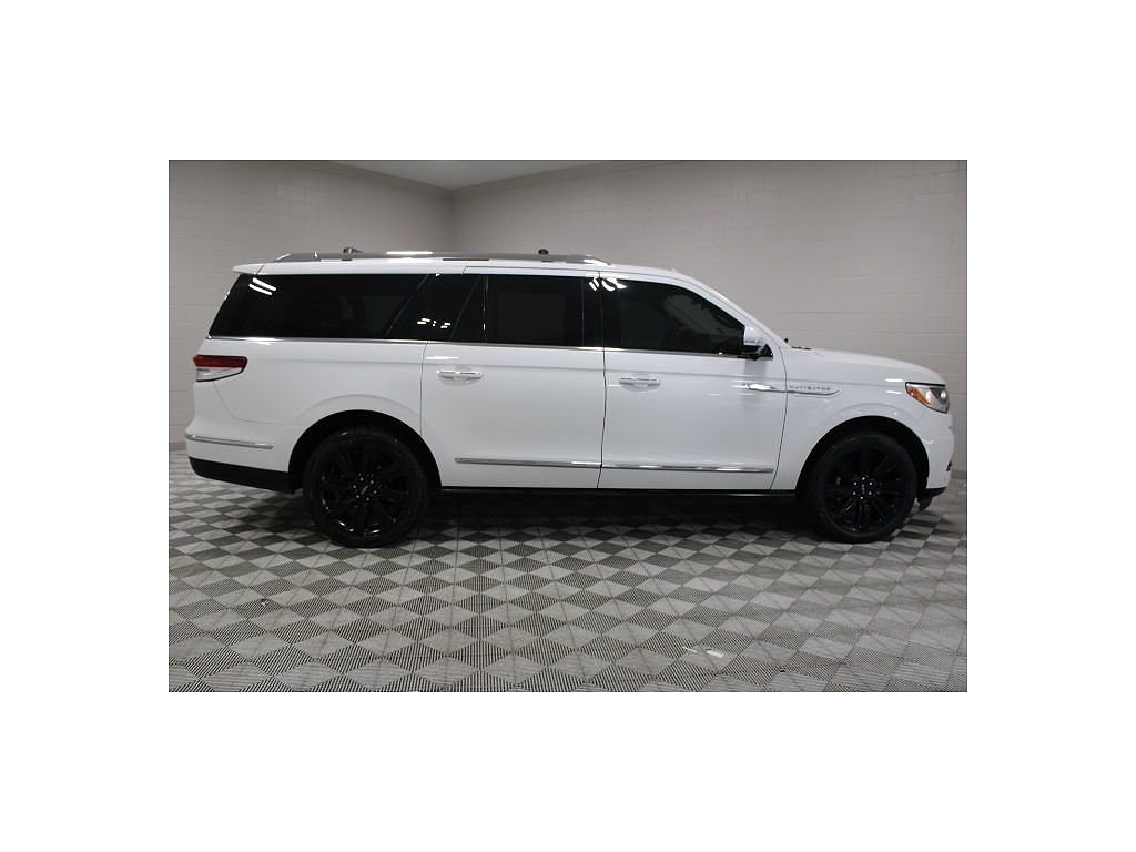 2022 Lincoln Navigator L L Reserve