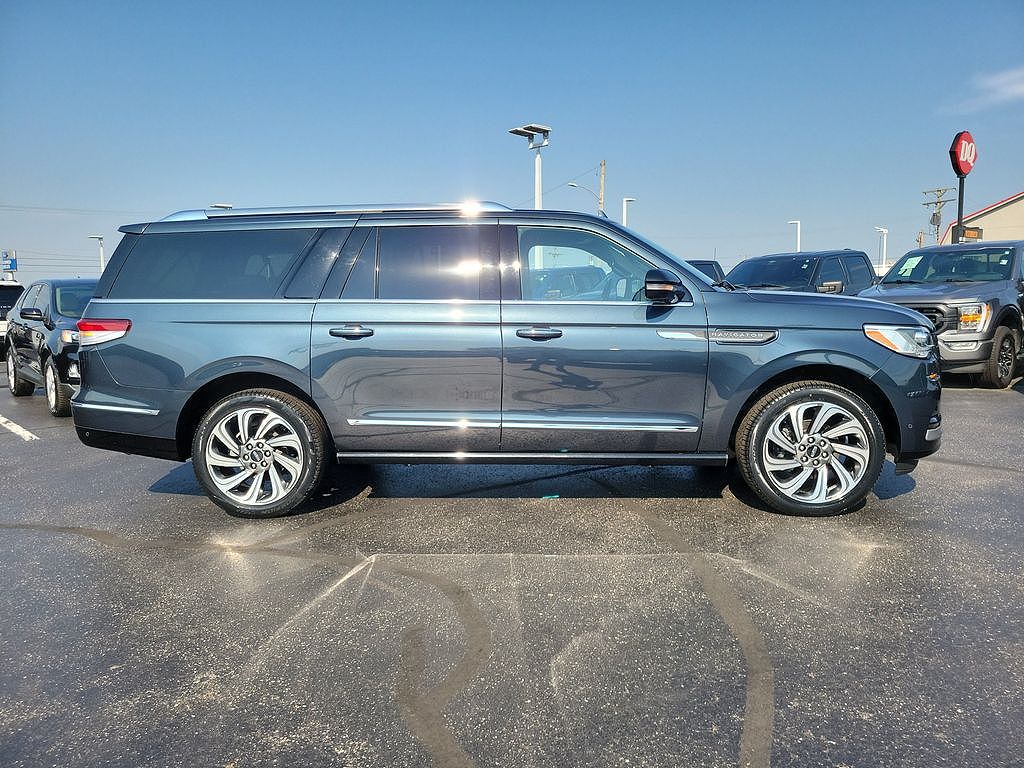 2022 Lincoln Navigator L L Reserve