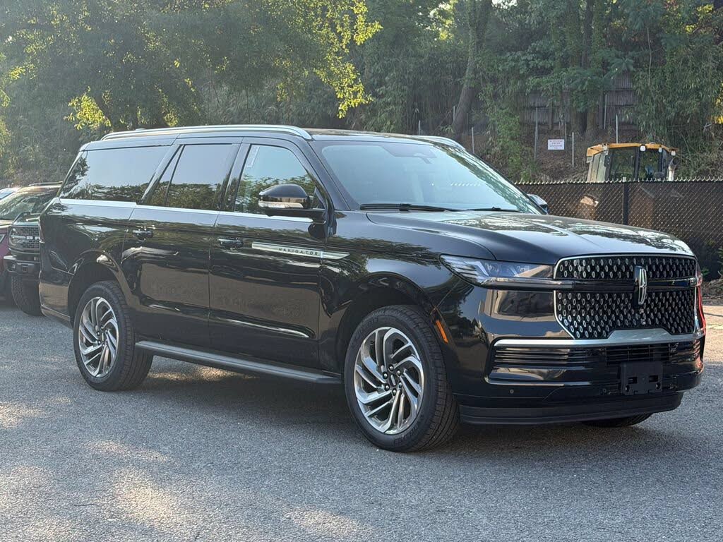2027 Lincoln Navigator L Premiere