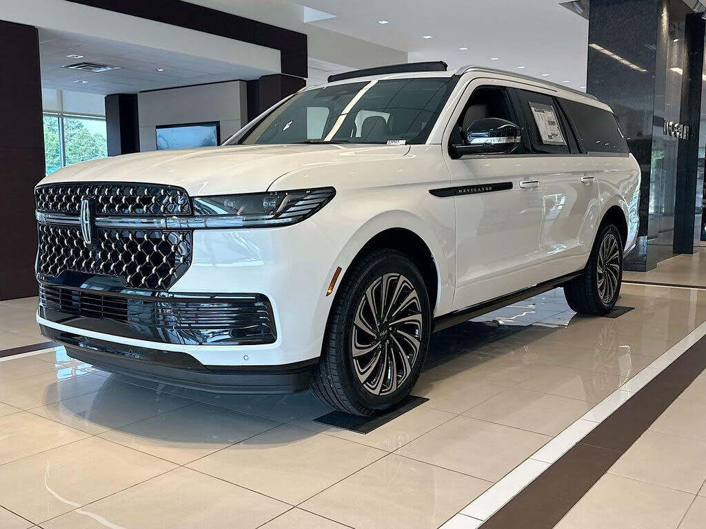 2027 Lincoln Navigator L Black Label